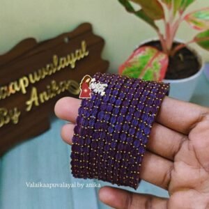 Vaazhai Ilai Glass Bangles